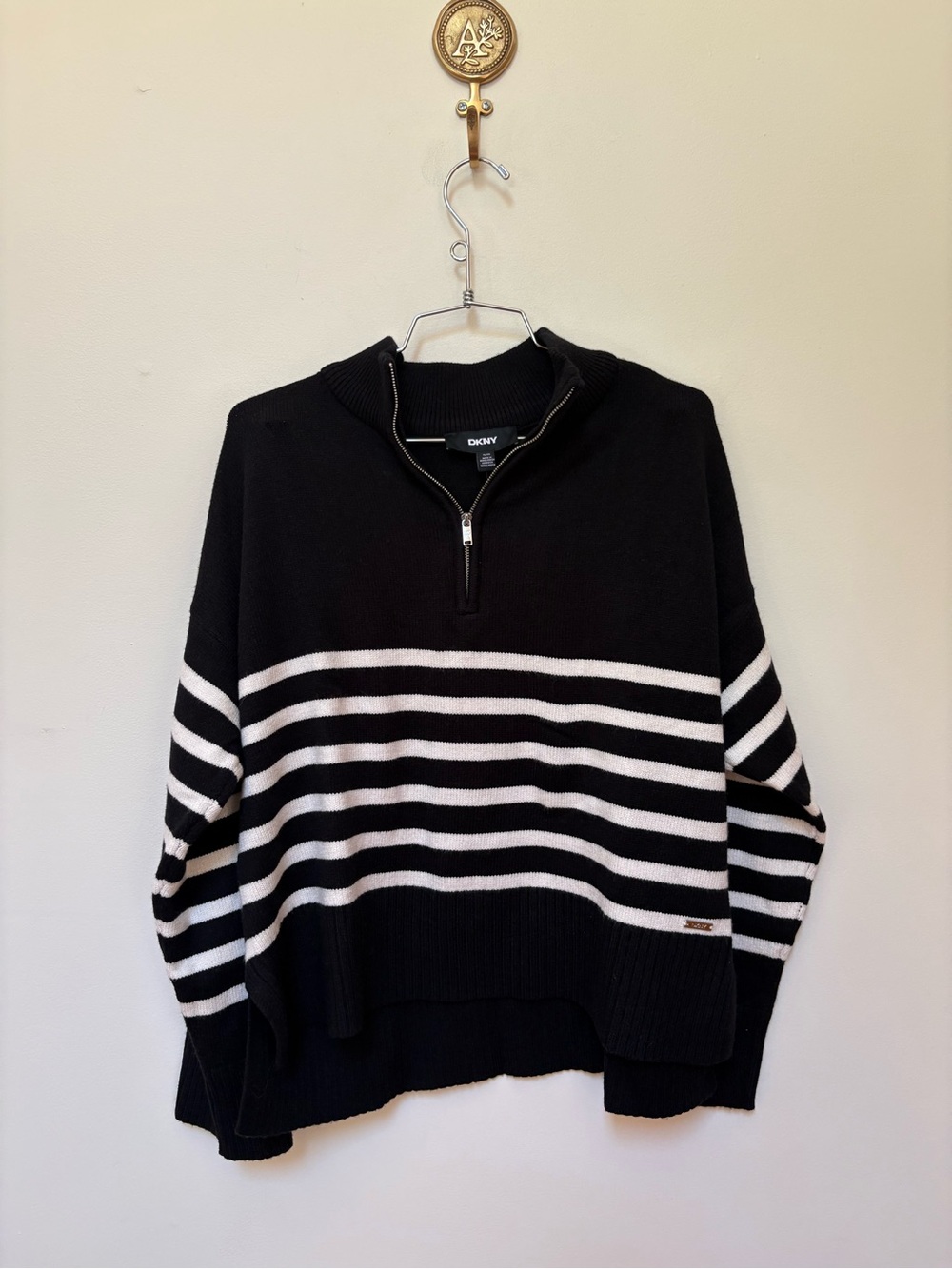 Brand New DKNY Women's Quarter-Zip Sweater Size XL